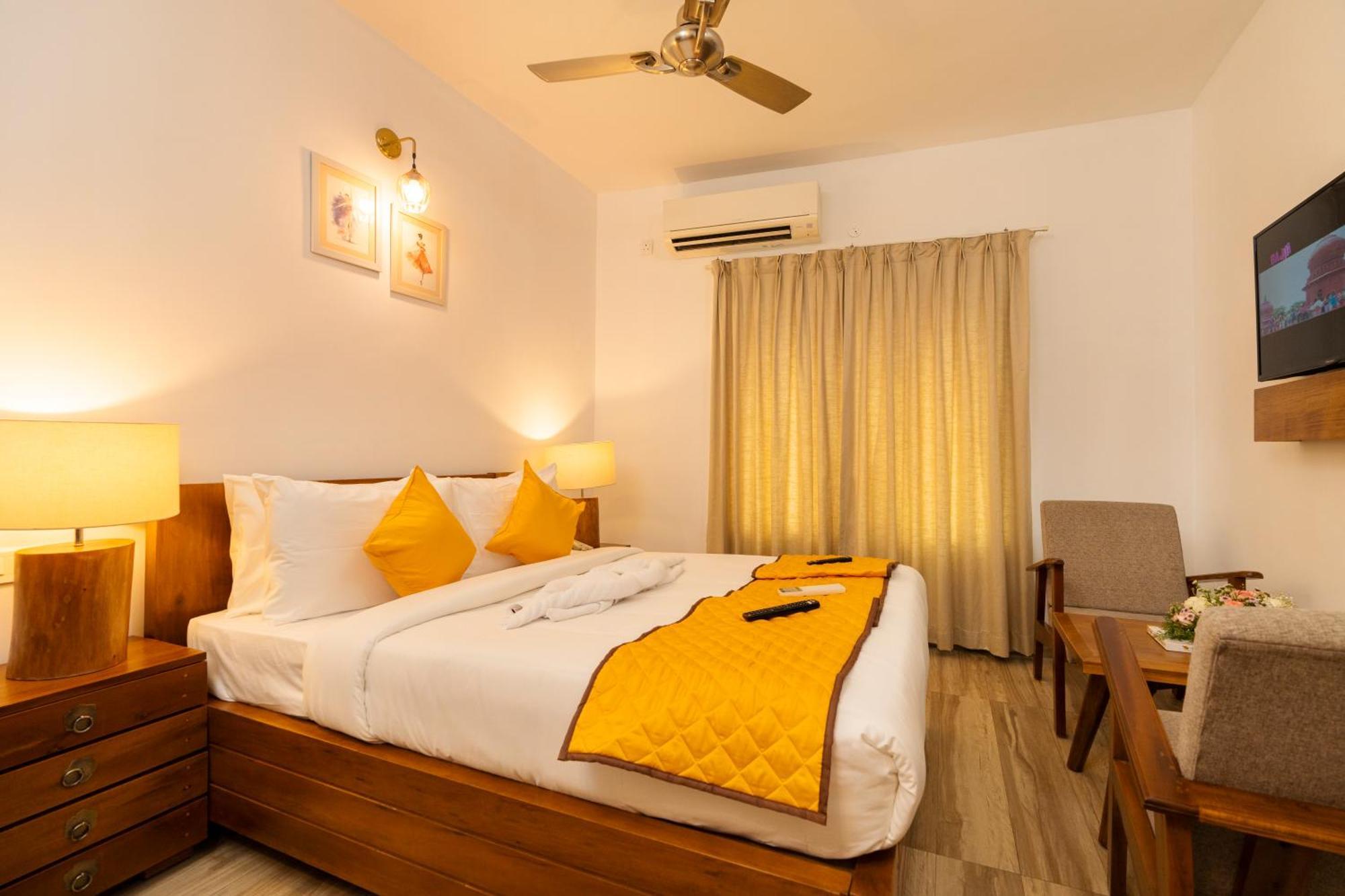 Solo Inn By Hawk Hospitality Kochi Exterior photo